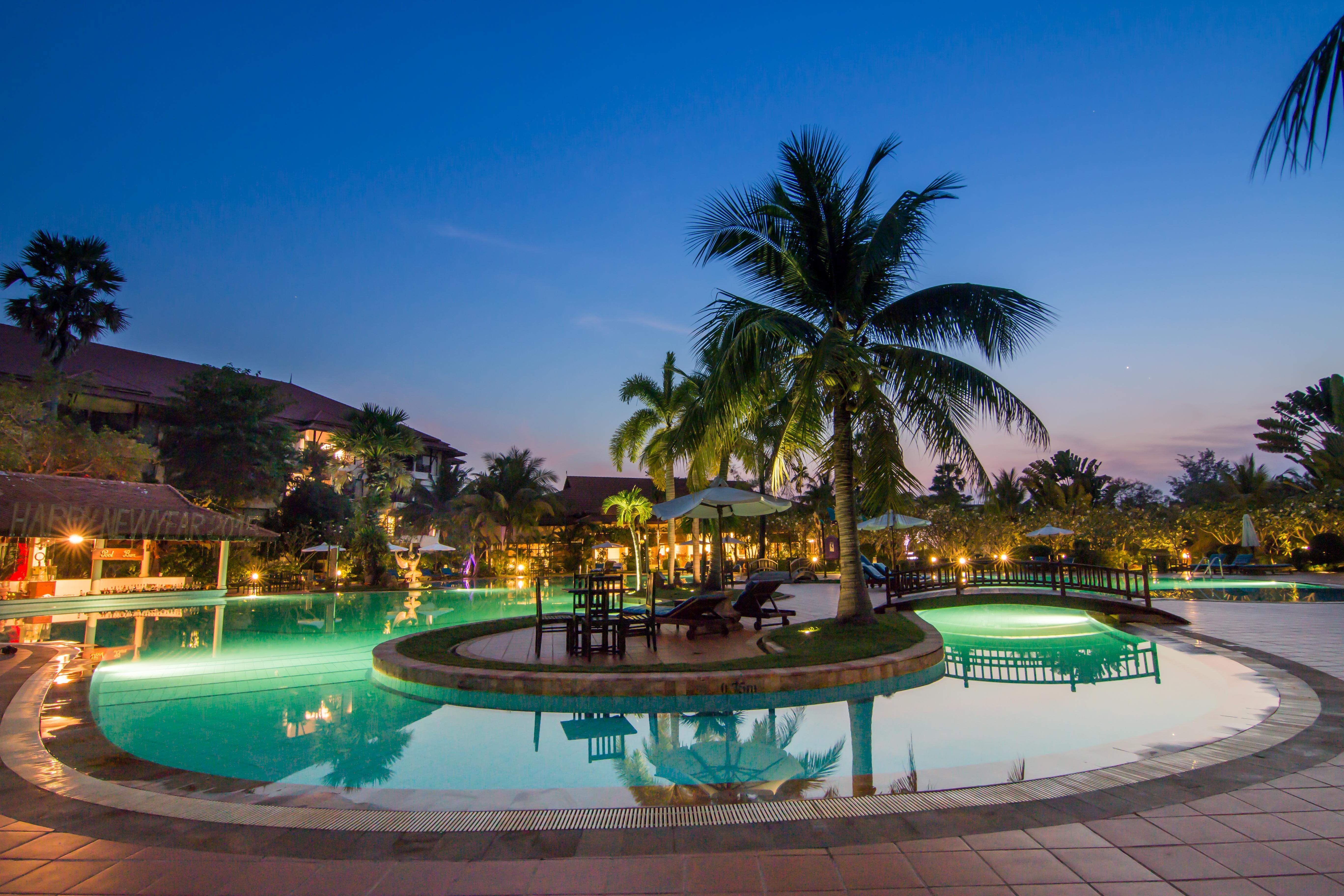 พาเลซ เรสซิเดนซ์ แอนด์ วิลลา Hotel เสียมราฐ ภายนอก รูปภาพ