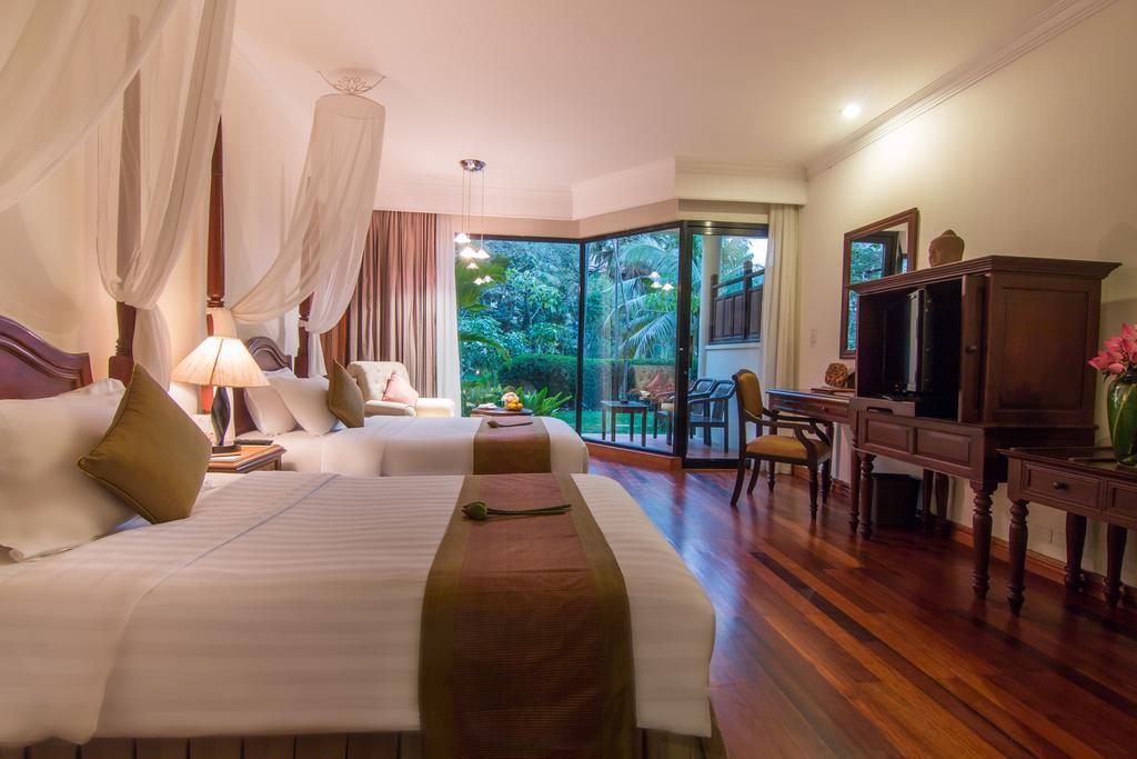พาเลซ เรสซิเดนซ์ แอนด์ วิลลา Hotel เสียมราฐ ภายนอก รูปภาพ